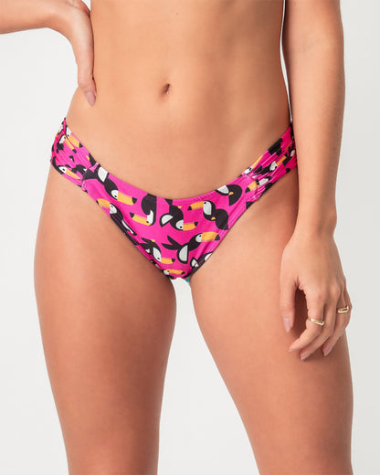 CALÇA FRANZIDO LATERAL TULUM TUCANO ROSA